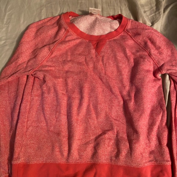 Cute sweater - Picture 2 of 2